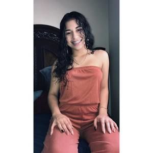 Meet your Posher, Daniela